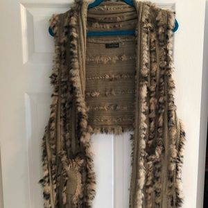 100% Rabbit fur knit vest